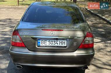 Седан Mercedes-Benz E-Class 2008 в 