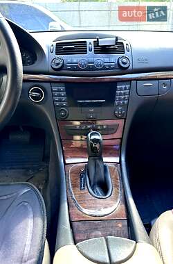 Седан Mercedes-Benz E-Class 2003 в 
