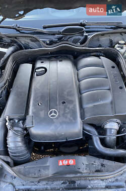 Седан Mercedes-Benz E-Class 2004 в 