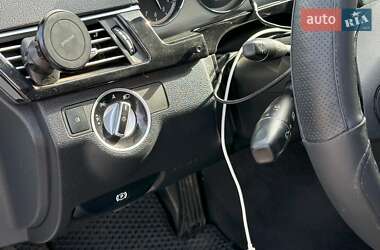 Седан Mercedes-Benz E-Class 2011 в 