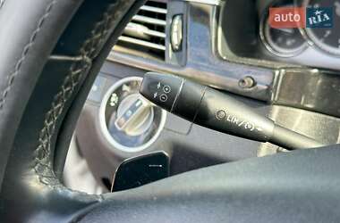 Седан Mercedes-Benz E-Class 2011 в 
