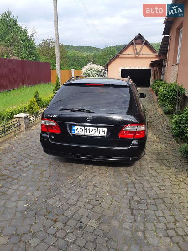 Універсал Mercedes-Benz E-Class 2004 в Мукачевому