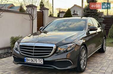 Седан Mercedes-Benz E-Class 2016 в 