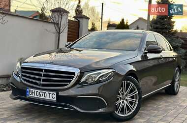 Седан Mercedes-Benz E-Class 2016 в 