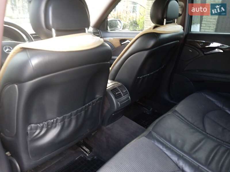Седан Mercedes-Benz E-Class 2004 в Гайсину