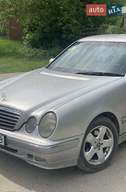 Седан Mercedes-Benz E-Class 2000 в 