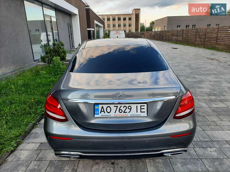 Седан Mercedes-Benz E-Class 2017 в Тячеві
