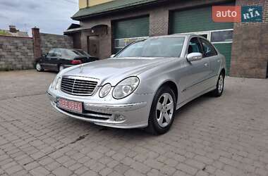 Седан Mercedes-Benz E-Class 2004 в 