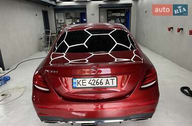 Седан Mercedes-Benz E-Class 2016 в 