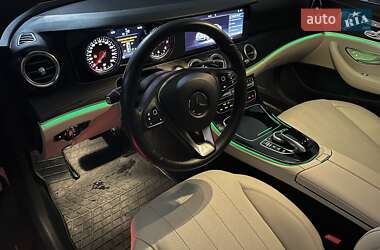 Седан Mercedes-Benz E-Class 2016 в 