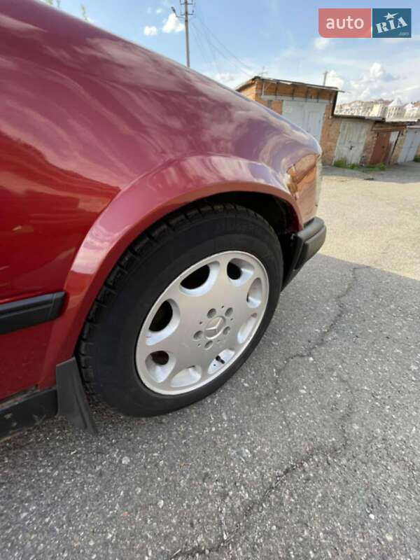 Седан Mercedes-Benz E-Class 1988 в Вінниці фото 8 Седан Mercedes-Benz E-Class 1988 в Вінниці