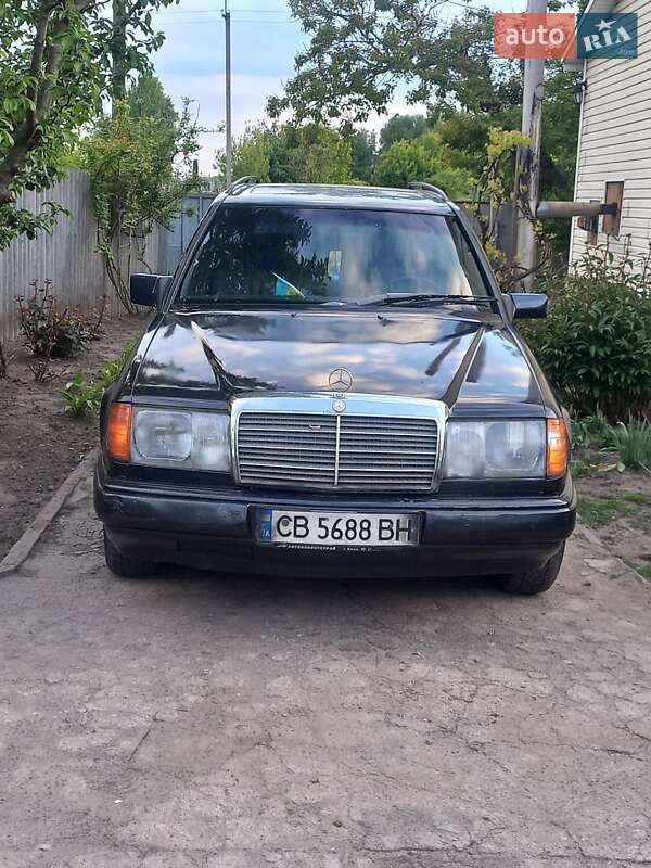 Универсал Mercedes-Benz E-Class 1989 в Ичне