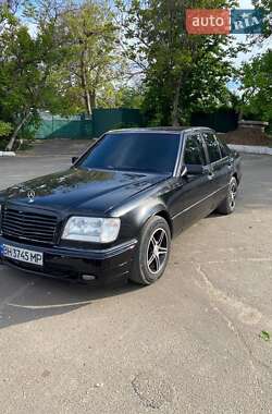 Седан Mercedes-Benz E-Class 1992 в Одесі