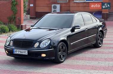 Седан Mercedes-Benz E-Class 2002 в Запоріжжі