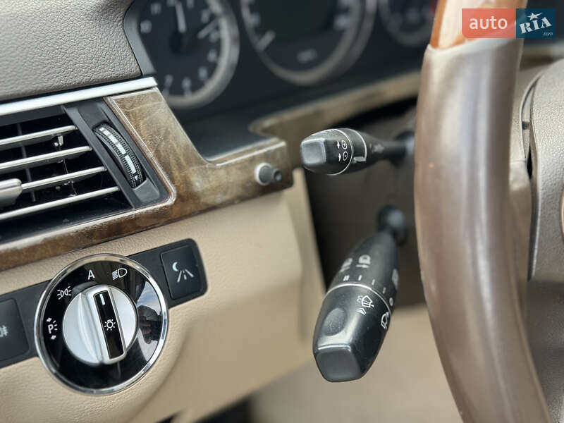 Седан Mercedes-Benz E-Class 2010 в Вінниці