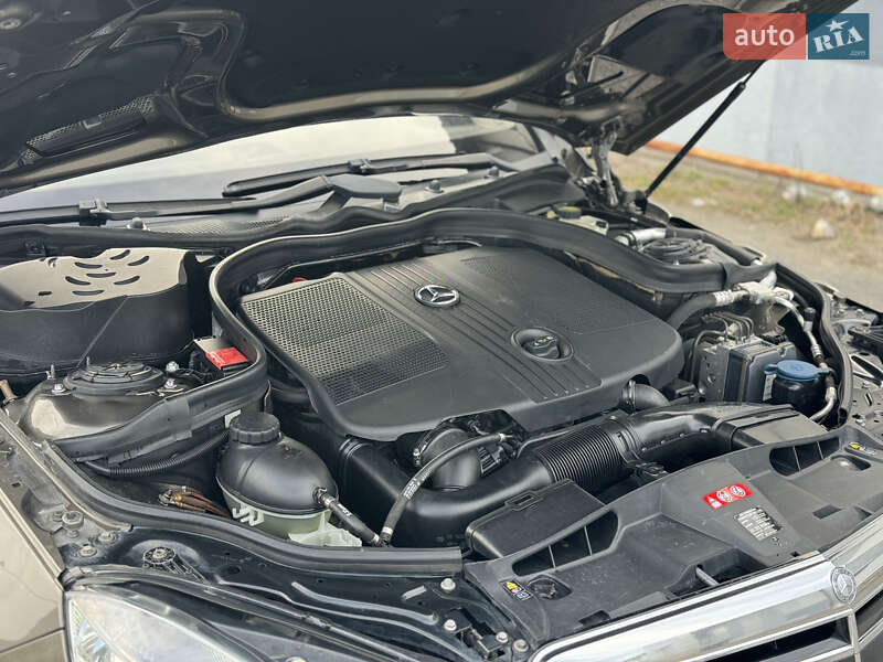 Седан Mercedes-Benz E-Class 2010 в Вінниці