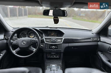 Седан Mercedes-Benz E-Class 2011 в 