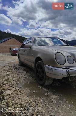 Седан Mercedes-Benz E-Class 1997 в 