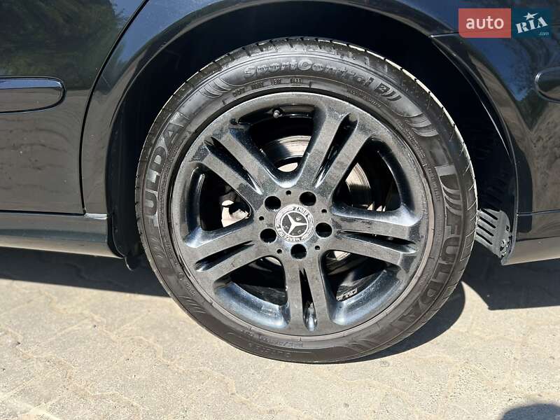 Седан Mercedes-Benz E-Class 2006 в Вінниці