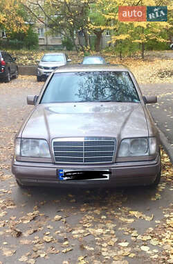 Седан Mercedes-Benz E-Class 1994 в Харкові