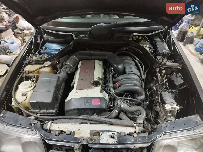 Купе Mercedes-Benz E-Class 1995 в Черновцах