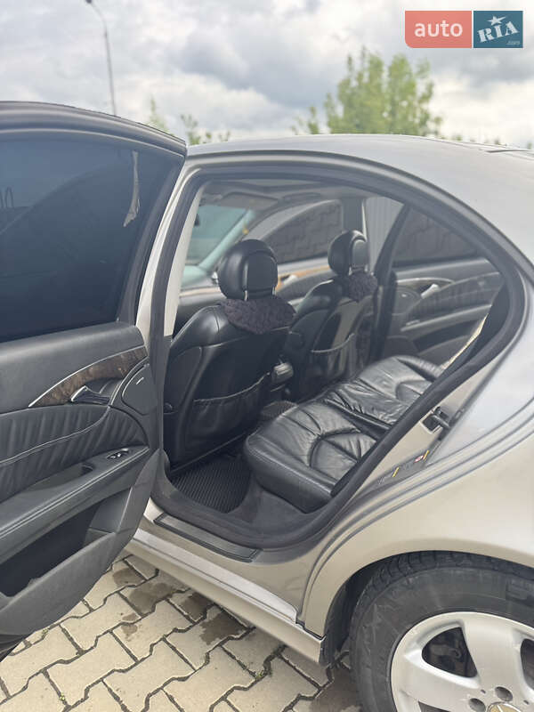 Седан Mercedes-Benz E-Class 2004 в Чернівцях