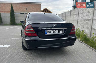 Седан Mercedes-Benz E-Class 2002 в 