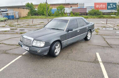 Седан Mercedes-Benz E-Class 1992 в Киеве