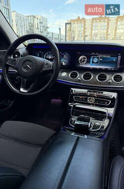 Седан Mercedes-Benz E-Class 2016 в 