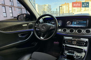 Седан Mercedes-Benz E-Class 2016 в 