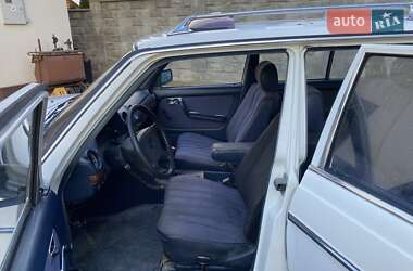 Универсал Mercedes-Benz E-Class 1985 в 