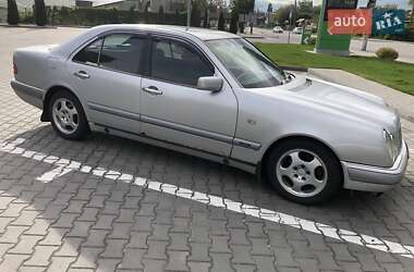 Седан Mercedes-Benz E-Class 1997 в 