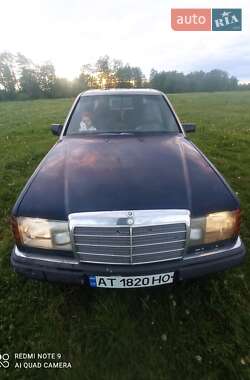 Седан Mercedes-Benz E-Class 1990 в Полонном