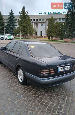 Седан Mercedes-Benz E-Class 2000 в Каменец-Подольском