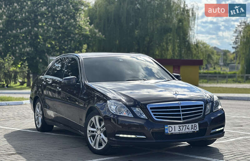 Седан Mercedes-Benz E-Class 2010 в Луцке