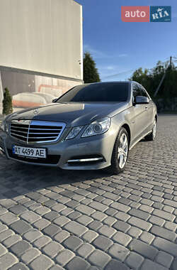 Седан Mercedes-Benz E-Class 2011 в Ивано-Франковске