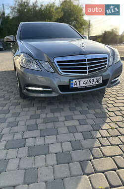 Седан Mercedes-Benz E-Class 2011 в 