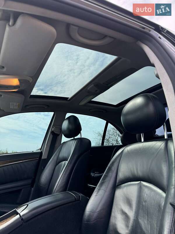 Седан Mercedes-Benz E-Class 2005 в Кривом Роге