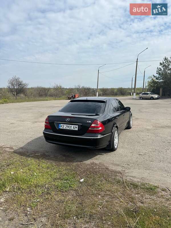 Седан Mercedes-Benz E-Class 2005 в Кривом Роге