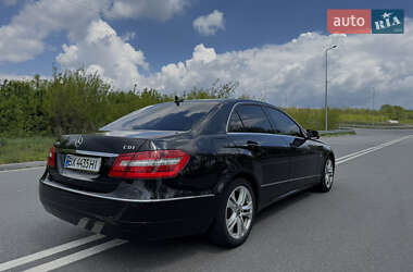 Седан Mercedes-Benz E-Class 2010 в 
