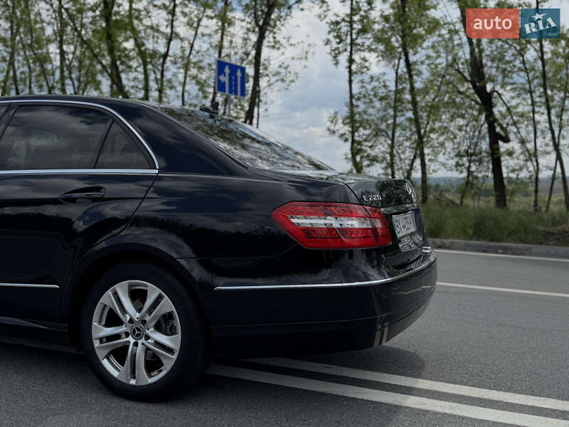 Седан Mercedes-Benz E-Class 2010 в Хмельницькому