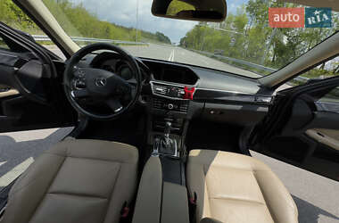 Седан Mercedes-Benz E-Class 2010 в 