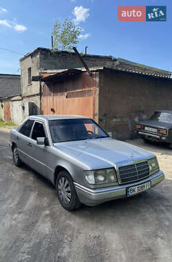 Седан Mercedes-Benz E-Class 1992 в Ровно