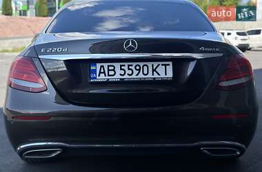 Седан Mercedes-Benz E-Class 2017 в 