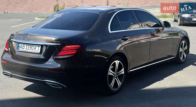 Седан Mercedes-Benz E-Class 2017 в Вінниці