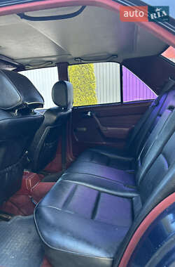 Седан Mercedes-Benz E-Class 1987 в 