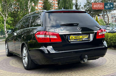 Універсал Mercedes-Benz E-Class 2011 в 