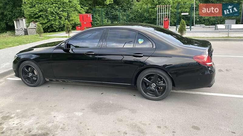 Mercedes-Benz E-Class 2016