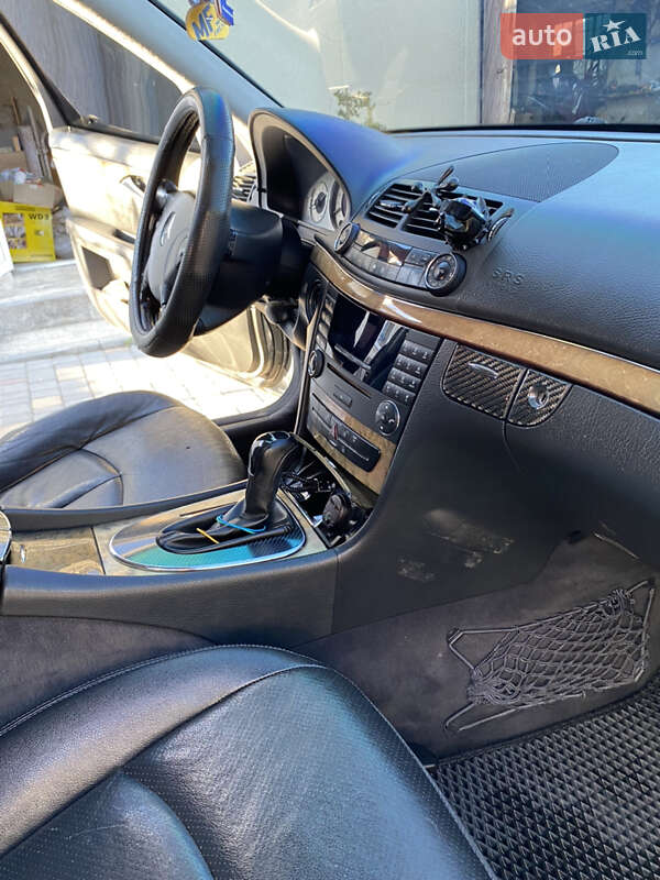 Седан Mercedes-Benz E-Class 2005 в Черновцах