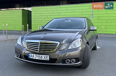 Седан Mercedes-Benz E-Class 2010 в 
